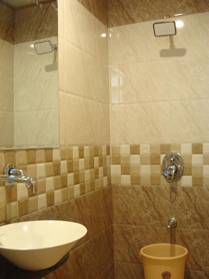 Tulsi Motel Nadiad Екстер'єр фото